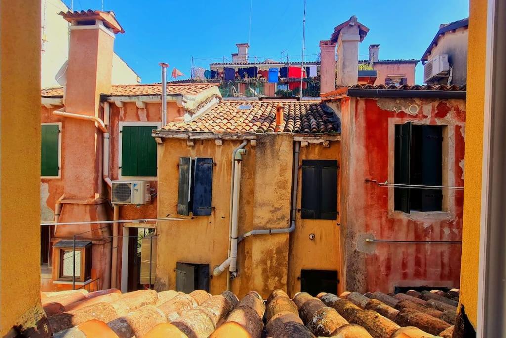 Ca 3 Leoni - Romantic House In The Heart Of Venedig Exterior foto