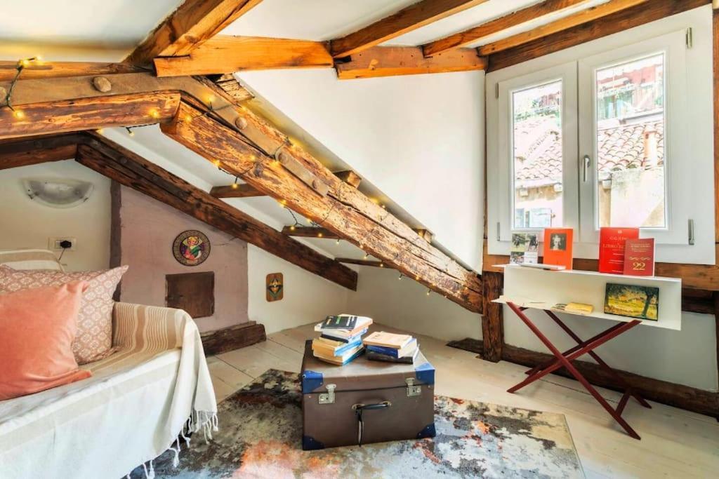 Ca 3 Leoni - Romantic House In The Heart Of Venedig Exterior foto
